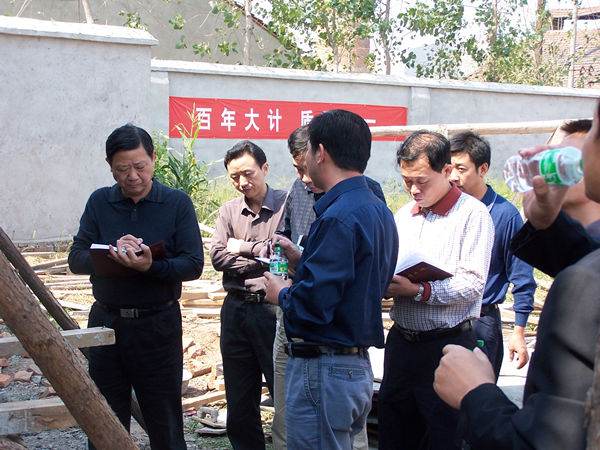 省廳領導調(diào)研工程建設情況_副本.jpg